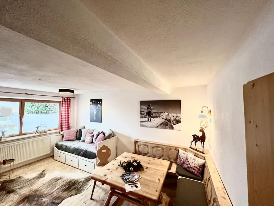 Ferienwohnung Steinbock Terrasse, Gartensauna, Garten, Grillplatz Stumm Extérieur photo