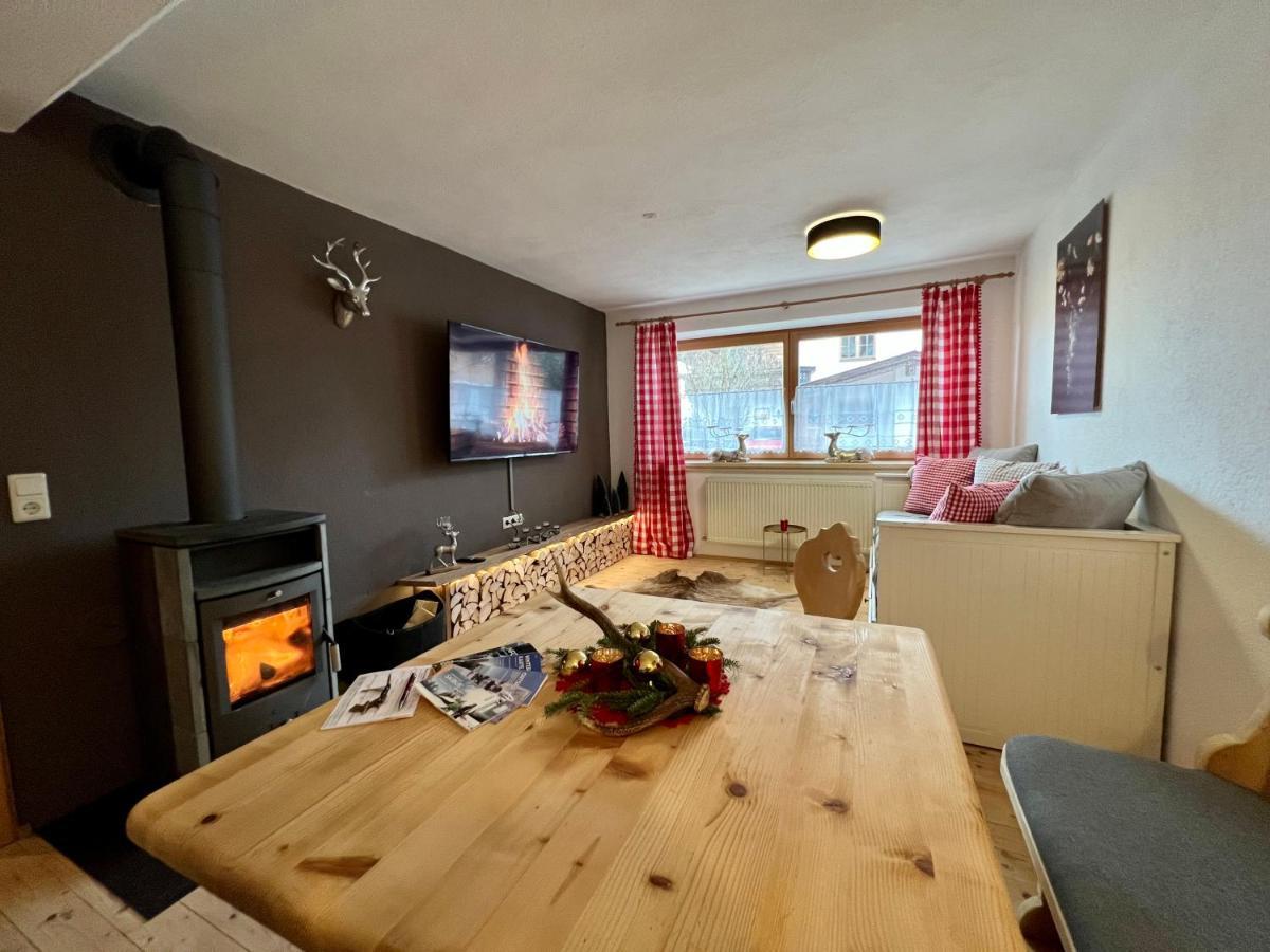 Ferienwohnung Steinbock Terrasse, Gartensauna, Garten, Grillplatz Stumm Extérieur photo