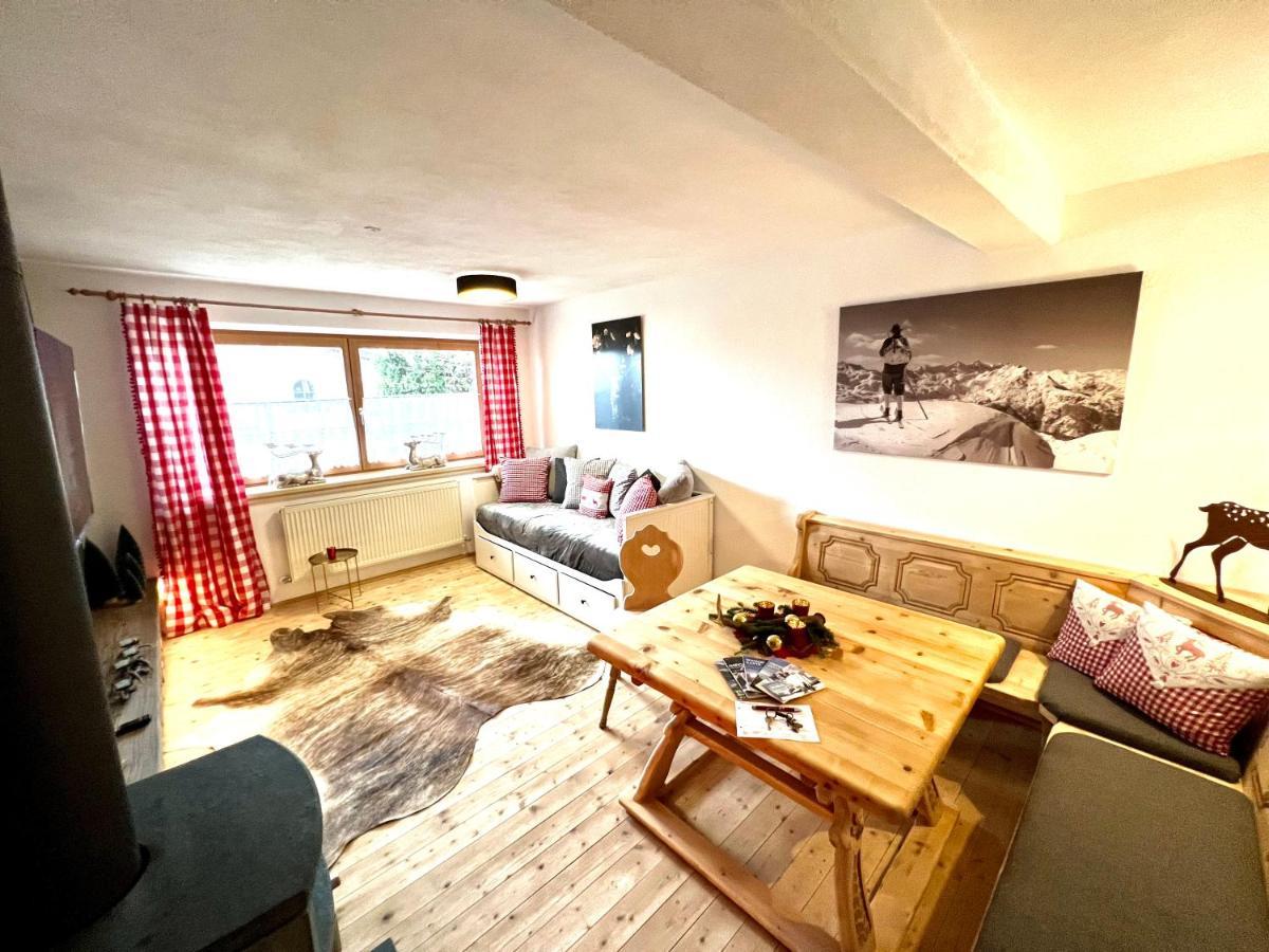 Ferienwohnung Steinbock Terrasse, Gartensauna, Garten, Grillplatz Stumm Extérieur photo